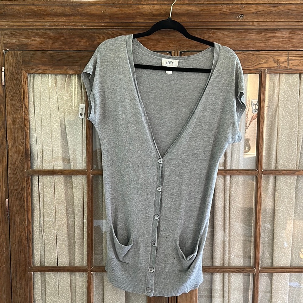 Loft short sleeve sweater with pockets